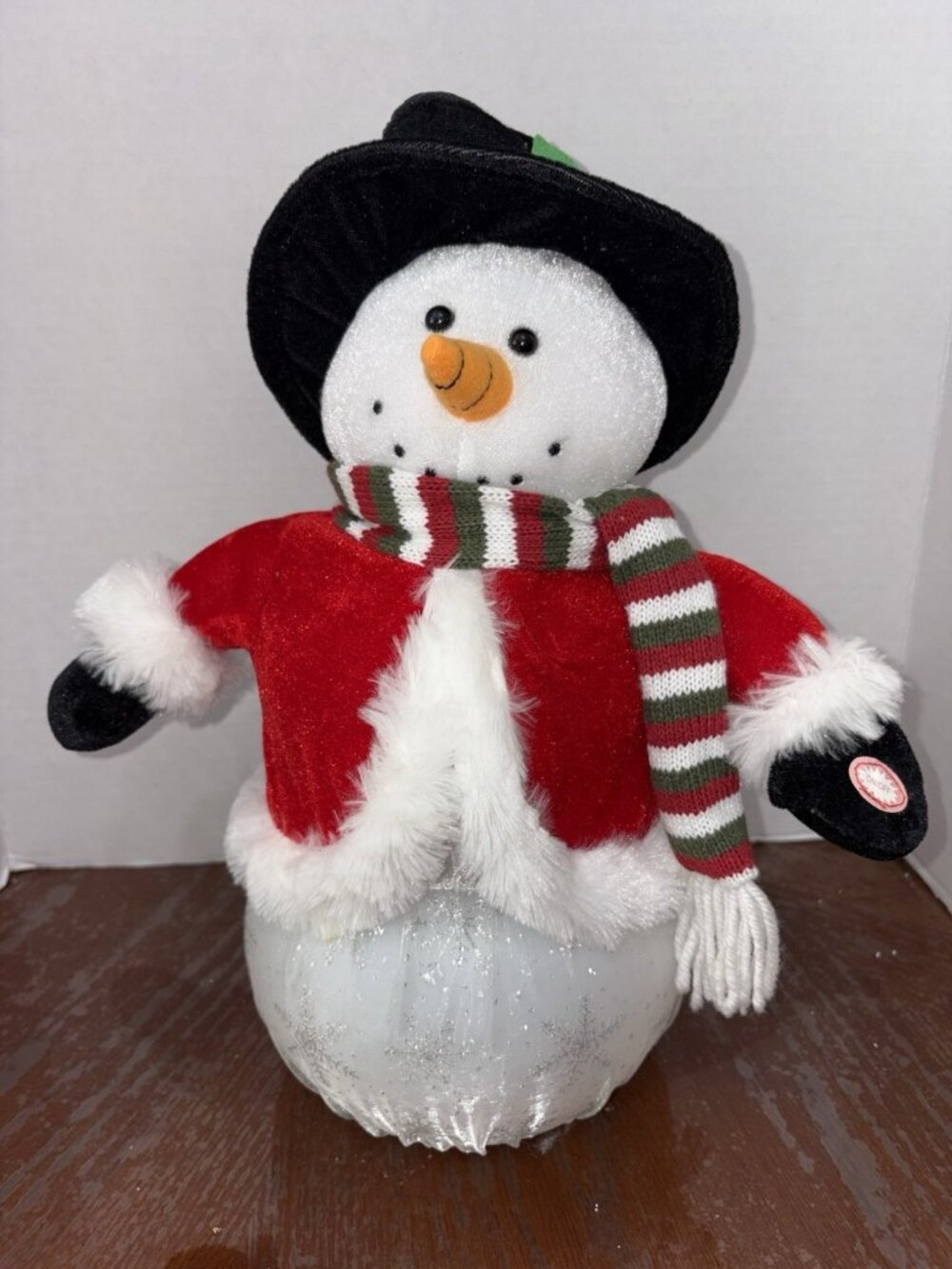 Musical Winter Wonderland Snowman W/ Rotating Snowflake Lights Plays 8 Songs